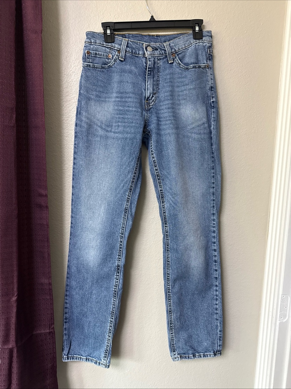 B7/1 Levi’s Men’s Straight Leg Denim Blue Jeans Size 30/32